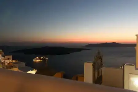 Angel Luxury Suites - 107
