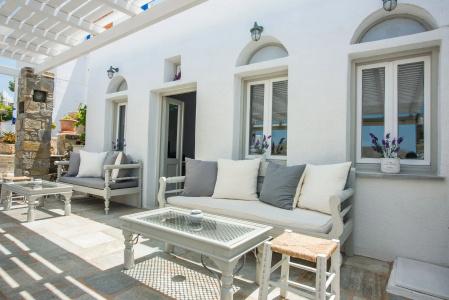 Parian Lithos Residence - 9