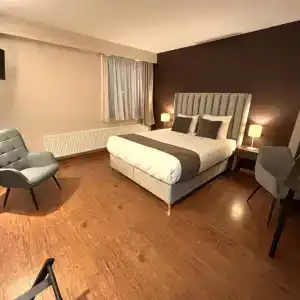 Escale - 25