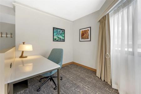 DoubleTree by Hilton City Center - 50