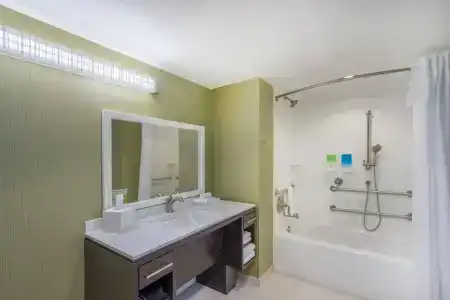 Home2 Suites By Hilton - 8