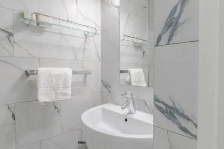 Brown Beach House & Spa - 101