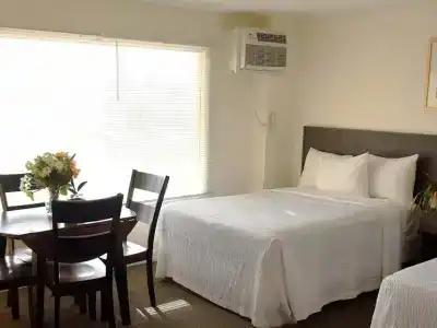A Wave Inn - - 1