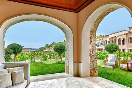 Cap Vermell Grand - 56