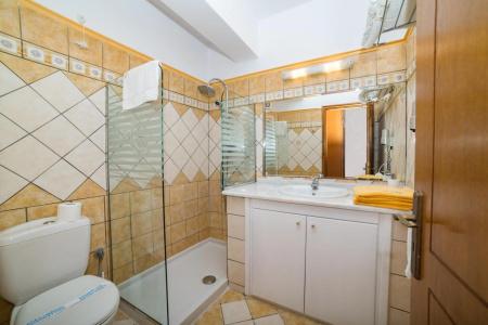 Andreolas Luxury Suites - 10