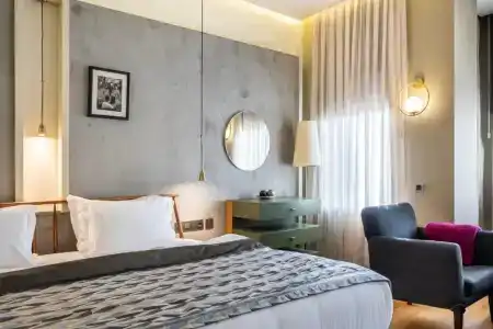 Ansen and Suites - 166