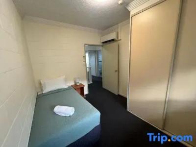 Cairns Queens Court - 104