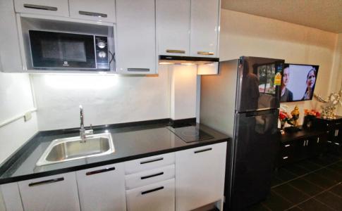 Phratamnak Inn - 100 meter from Beach - 25