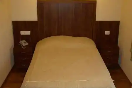 Sandal Otel - 2