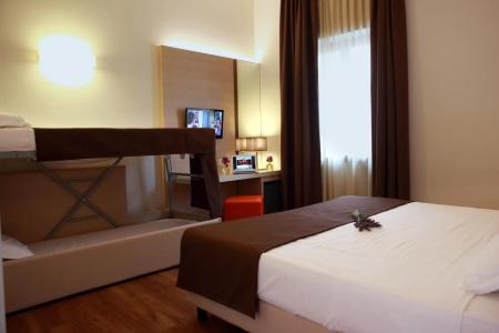 Colonne - Alihotels - 2