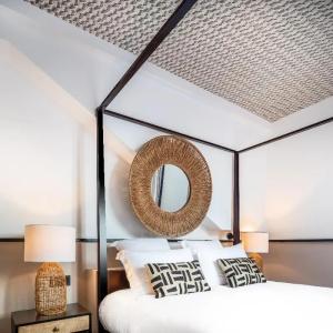 Maisons du Monde Hôtel & Suites - La Rochelle Vieux Port - 85