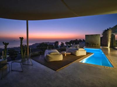 Santorini Heights - 81