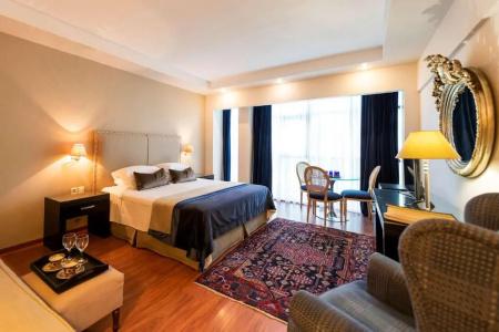 Best Western Plus Embassy - 36