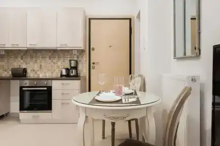 Nicholas Point and Rooms - 84