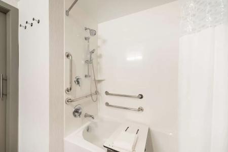 Hampton Inn & Suites Miami Wynwood Design District, Fl - 49