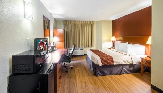 Red Roof Inn Houston - Iah Airport/Jfk Blvd - 32