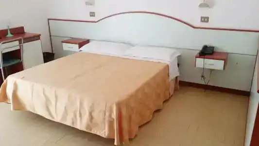 La Falena - 5