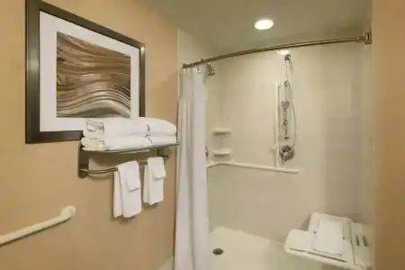 Courtyard by Marriott Hershey - 29