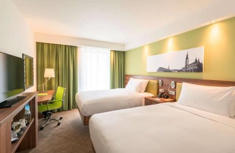 Hampton By Hilton Munich City West - 29
