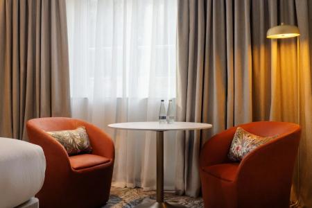 DoubleTree by Hilton Bristol North - 54