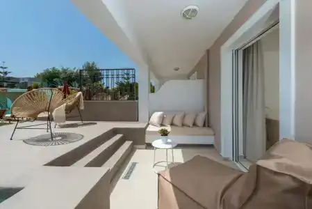 Bitzaro Grande & Suites - 6