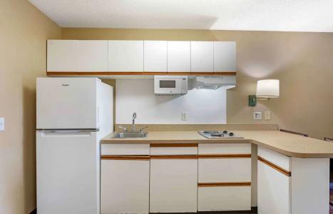 Extended Stay America Suites - - Airport - 14