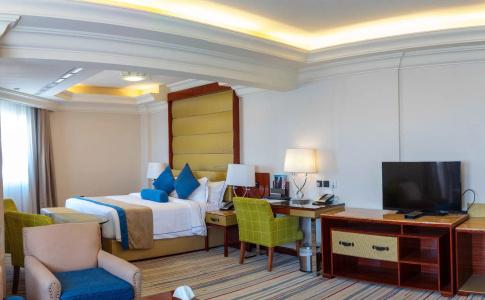 Ivory Inn - 52