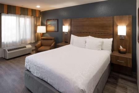 Best Western Plus Clocktower Inn - 124