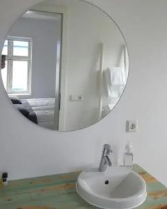 Við Lónið - 21