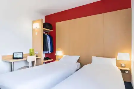 b&b hôTel Cannes La Bocca Plage - 5