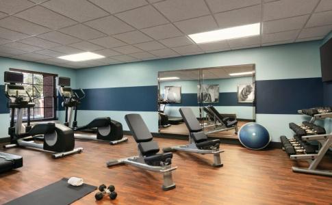 Four Points by Sheraton Arena - 16