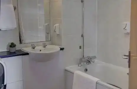 Embassy, Gateshead Newcastle, Sure Collection by Best Western - 8