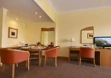 Golden Tulip Seeb - 1