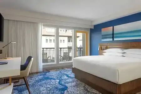 Deltas by Marriott Virginia Beach Bayfront Suites - 44