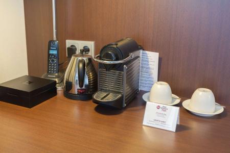 Best Western Plus Groningen Plaza - 89