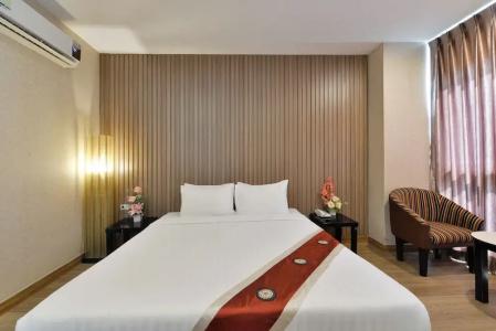 Three Seasons Place - 56