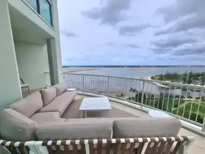 Crystal Bay On The Broadwater - 204