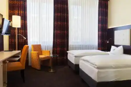 Best Western Augusta - 63