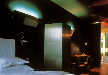 The Lucerne, Autograph Collection - 7