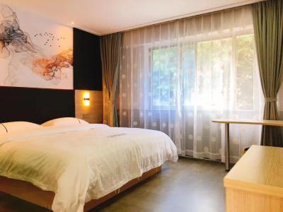 Shenzhen Hualian Boutique - 5
