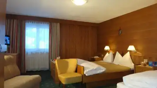 Serena - 48