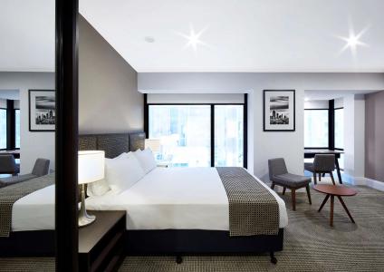Stamford Plaza - 51