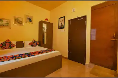 FabVijaylakshmi Stay Inn - 13