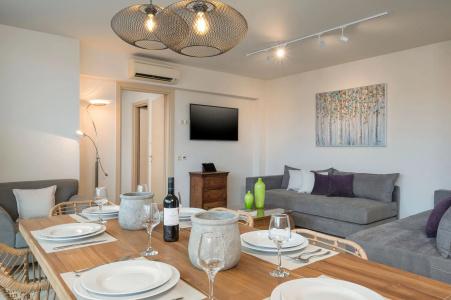 Trianon Luxury  & Suites - 329