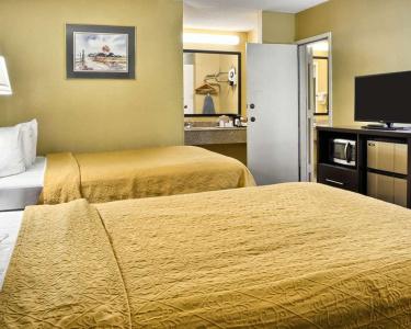 Quality Inn-Central Park Area - 39