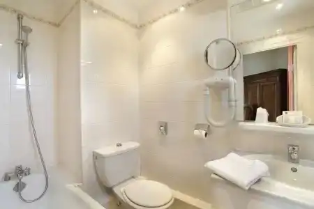 Hôtel Les Tilleuls, Bourges - 28