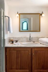 Chelidonia Luxury Suites - 56