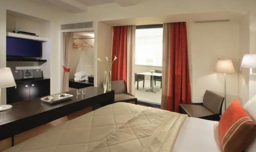 o&b Athens Boutique - 143