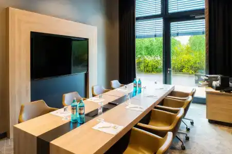 Holiday Inn Frankfurt Airport, An Ihg - 20