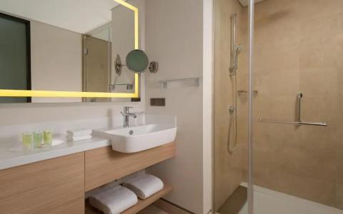 Courtyard by Marriott Chisinau - 41